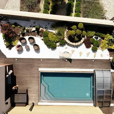 Tiny House With Private Pool * Janosikova