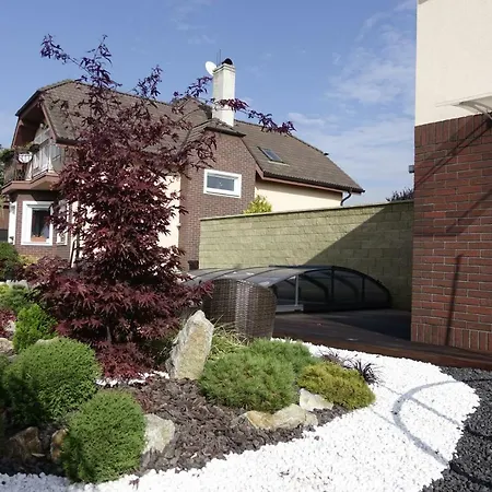 Tiny House With Private Pool Appartement *