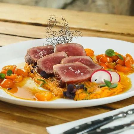 Tiny House With Private Pool *