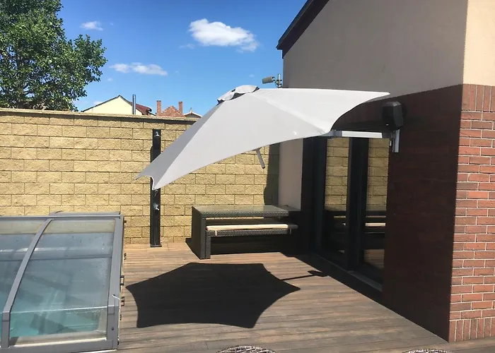 Tiny House With Private Pool *