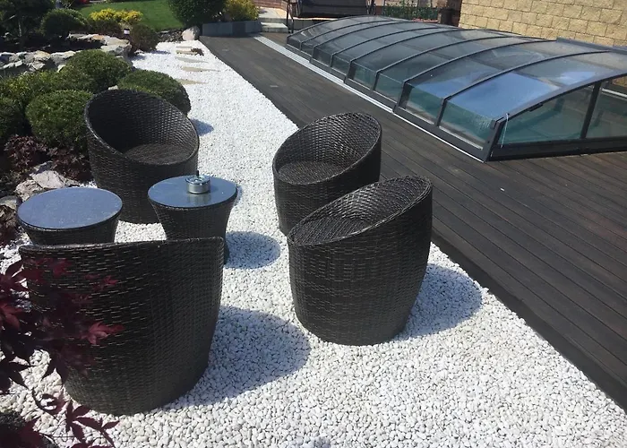 Tiny House With Private Pool *