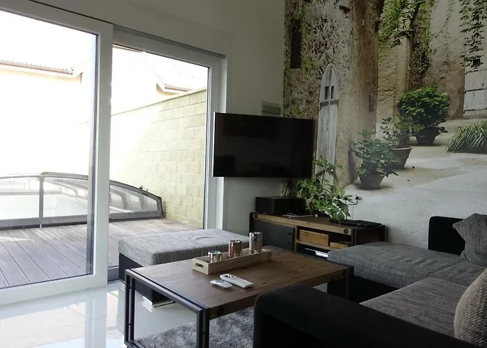 Tiny House With Private Pool